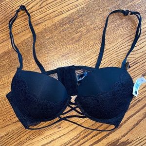 Frederick’s of Hollywood Lightly padded bra